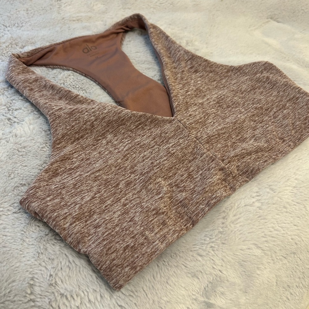 ALO YOGA Sports Bra
